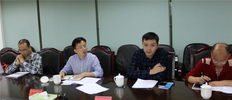 經(jīng)開區(qū)管理委員會投資服務(wù)局副局長周禮云