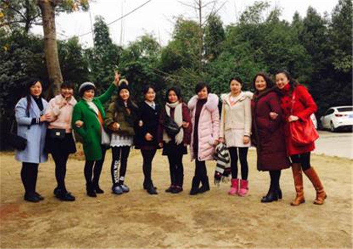 勤勞美麗的博美“半邊天”