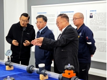 中國(guó)宏觀經(jīng)濟(jì)研究院劉建興主任蒞臨中汽成配參觀考察