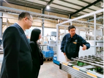 中國(guó)建設(shè)銀行成都岷江支行行長(zhǎng)一行蒞臨中汽成配參觀考察